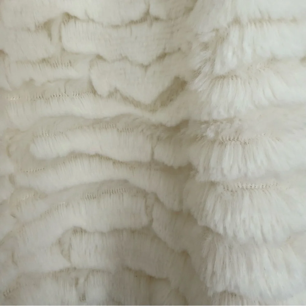 NWT  Ivory Faux Fur Girls Vest 16